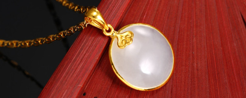 <a href=https://www.jbf.cn/tag/9513.html target=_blank class=infotextkey>金镶玉吊坠怎么鉴定</a>