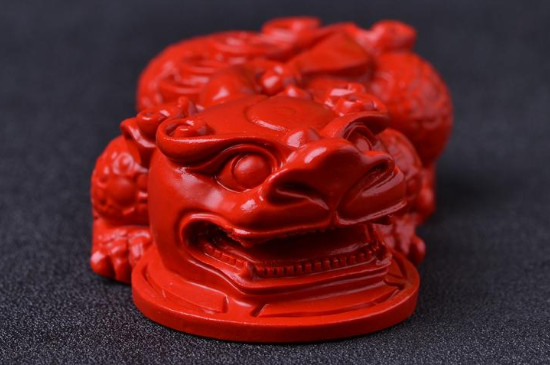 <a href=https://www.jbf.cn/tag/7082.html target=_blank class=infotextkey>佩戴紫砂好还是朱砂好</a>，<a href=https://www.jbf.cn/tag/7083.html target=_blank class=infotextkey>辟邪带红朱砂还是紫砂</a>