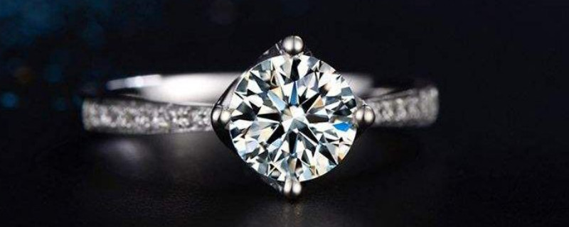 钻石戒指真假最简单方法