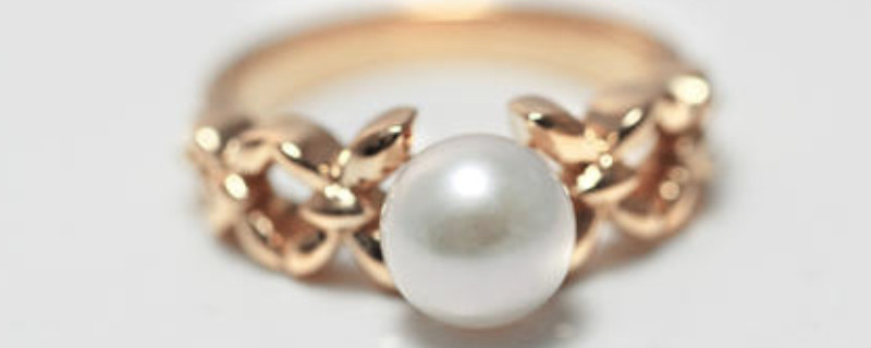珍珠可以和银手镯一起戴吗
