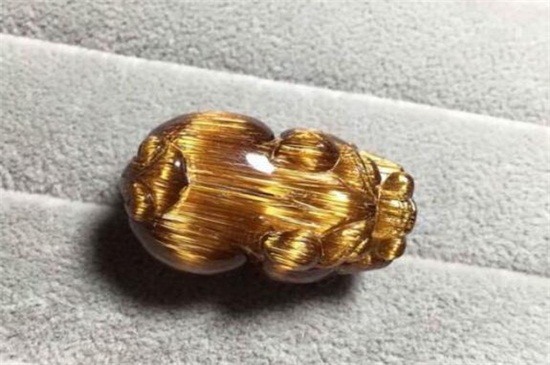 发晶<a href=https://www.jbf.cn/tag/35.html target=_blank class=infotextkey>貔貅的佩戴忌讳</a>，不可犯的发晶貔貅禁忌