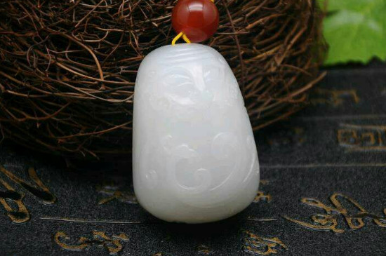 <a href=https://www.jbf.cn/tag/1464.html target=_blank class=infotextkey>昆仑玉可以带着洗澡吗</a>