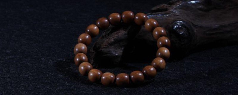 <a href=https://www.jbf.cn/tag/3680.html target=_blank class=infotextkey>老山檀真假对比</a>