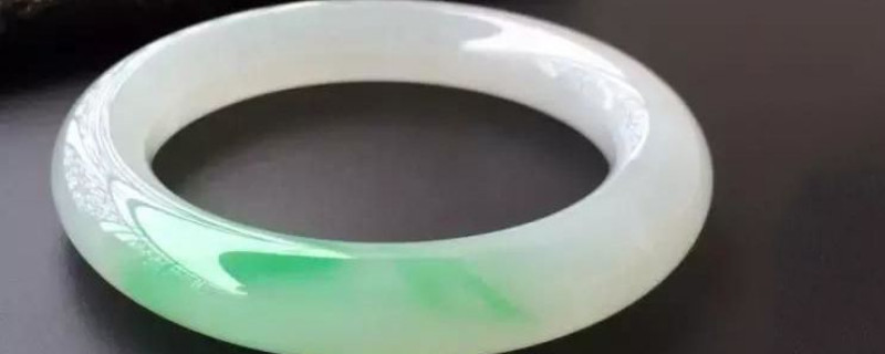 <a href=https://www.jbf.cn/tag/1464.html target=_blank class=infotextkey>昆仑玉可以带着洗澡吗</a>