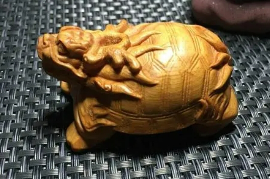 <a href=https://www.jbf.cn/tag/1255.html target=_blank class=infotextkey>龙龟放车上有什么讲究</a>
