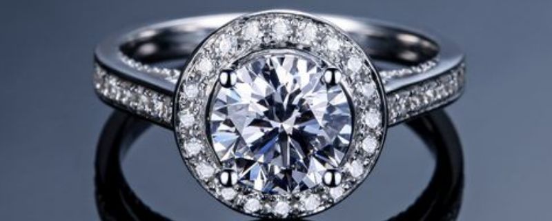 选钻石戒指需要注意什么