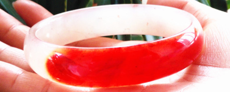 <a href=https://www.jbf.cn/tag/4440.html target=_blank class=infotextkey>龙鳞凤血玛瑙是什么玛瑙</a>