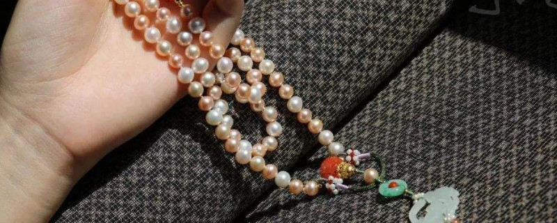 彩色珍珠是怎么形成的
