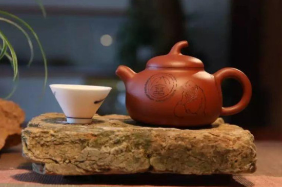 <a href=https://www.jbf.cn/tag/558.html target=_blank class=infotextkey>紫砂壶第一次使用怎样开壶</a>